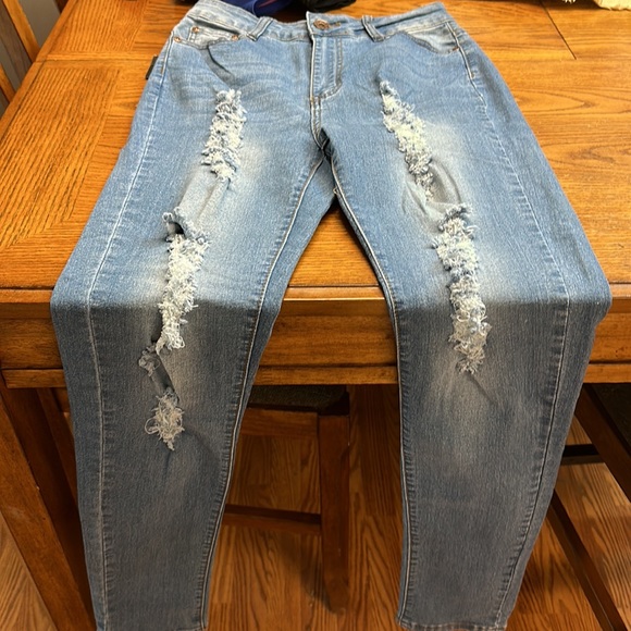 NWT ! B.O.B. Jeans 11/12 distressed, skinny - Picture 7 of 9